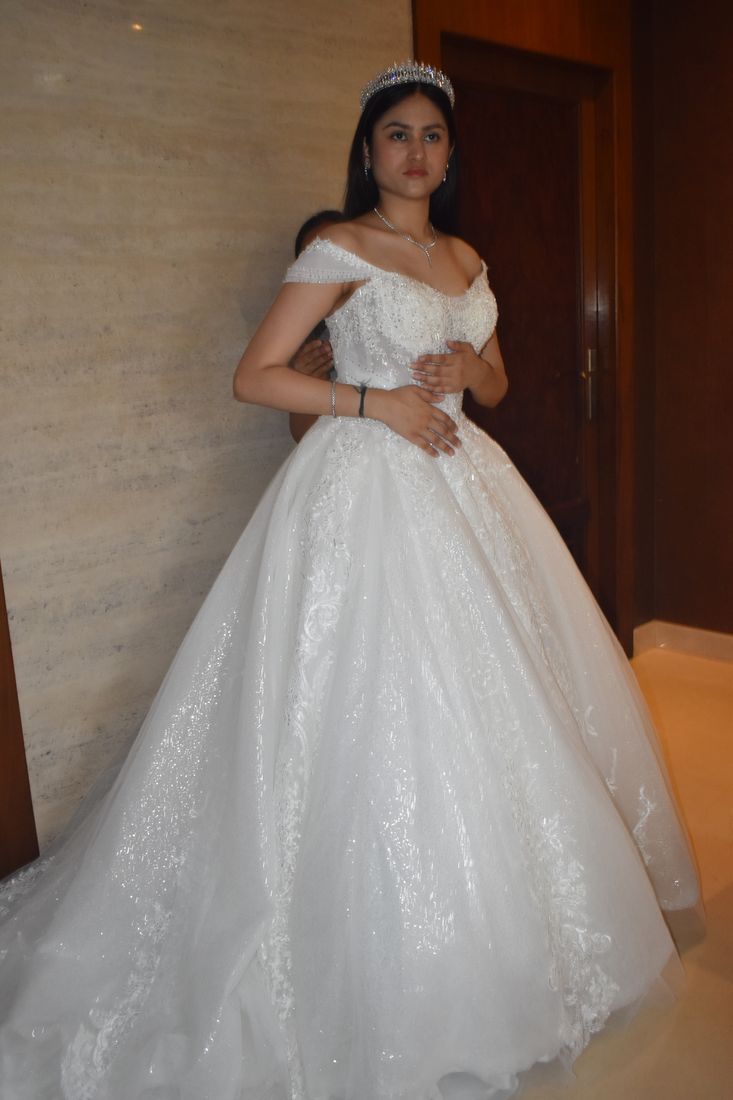 Bridal tiaras and crowns in Mumbai