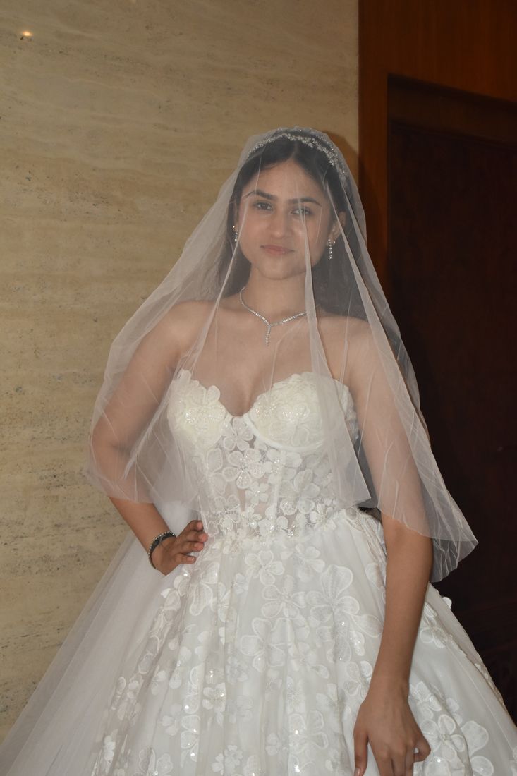 Bridal veils in Mumbai
